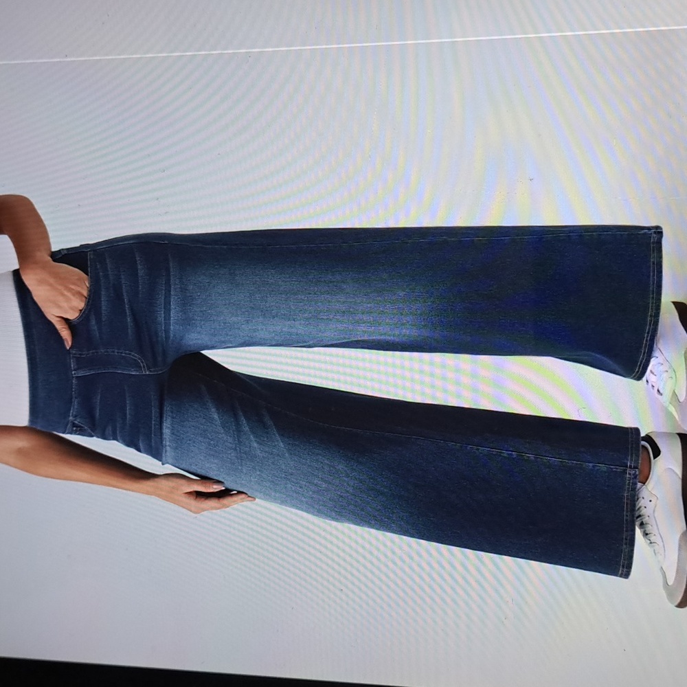 LARGE. TALL.   HALARA FLEX BAGGY WIDE LEG DISTRESSED JEANS